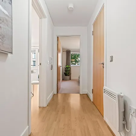 Entire Luxury 1bed Centre